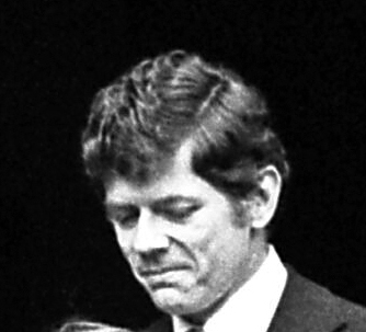 William Newsom: Getty Trust Links and Family Wealth